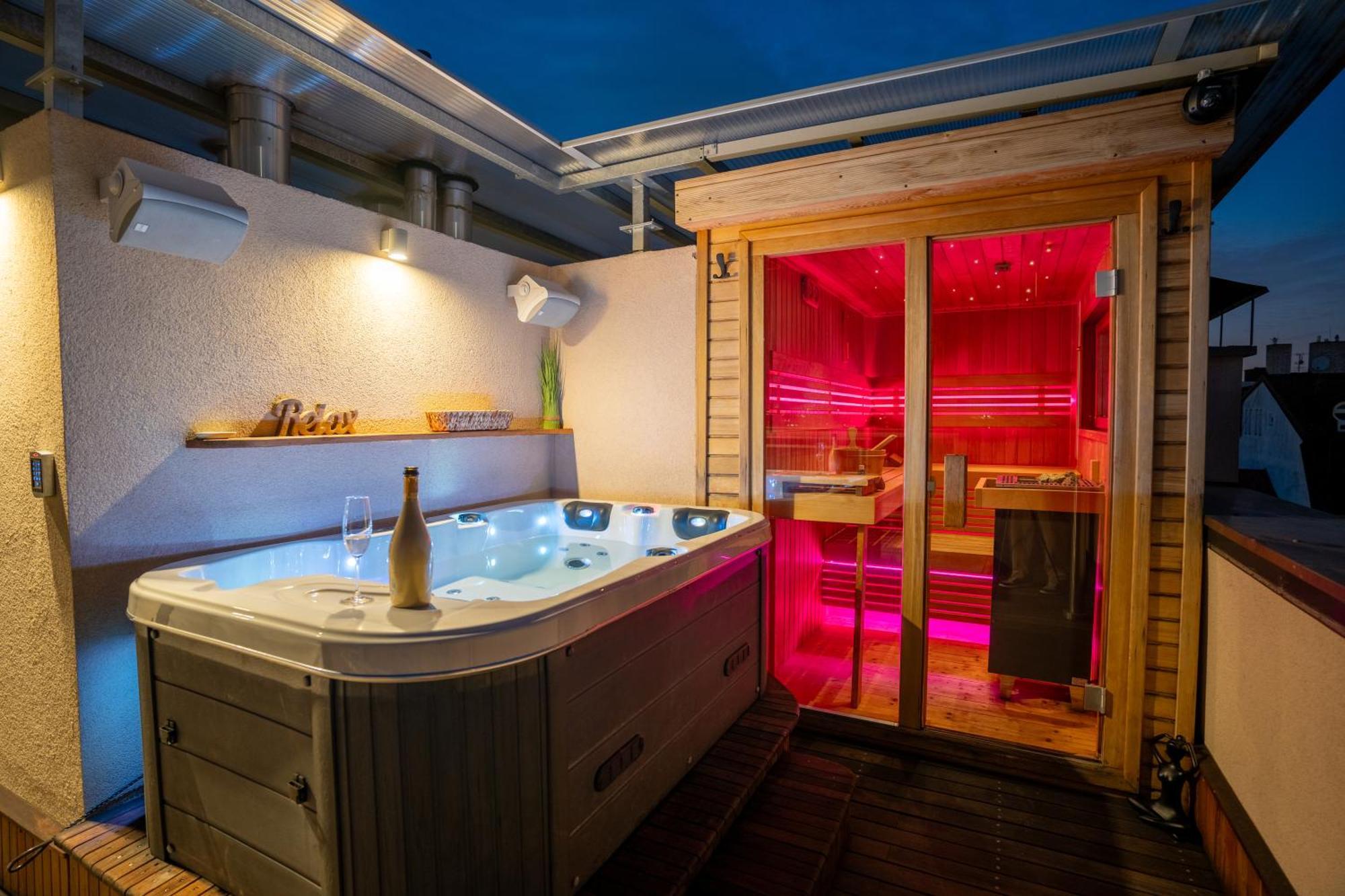 Luxury Rooftop Appartment With Fantastic Views Prague Exterior photo